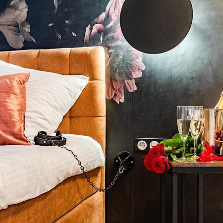 Secret Garden Apartment Варшава Екстер'єр фото