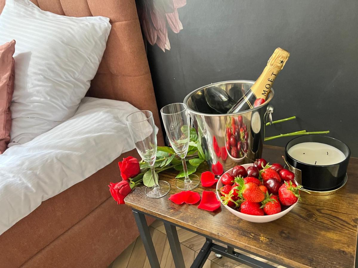 Secret Garden Apartment Варшава Екстер'єр фото